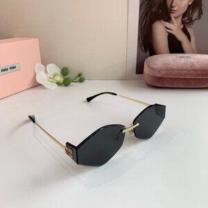 MIU MIU Sunglasses
